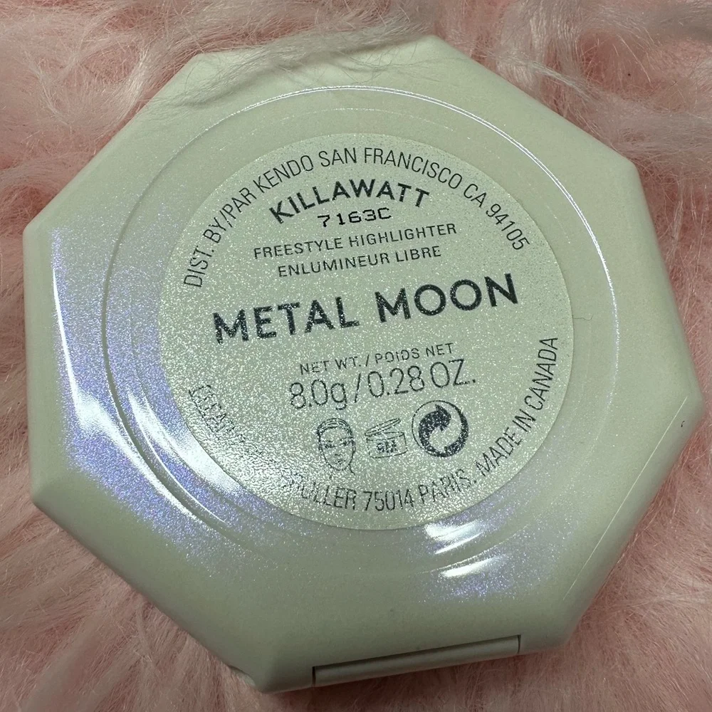 Fenty Beauty Highlighter Metal Moon